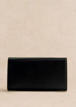 Leonie Pouch