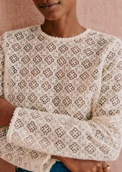 Lova Blouse